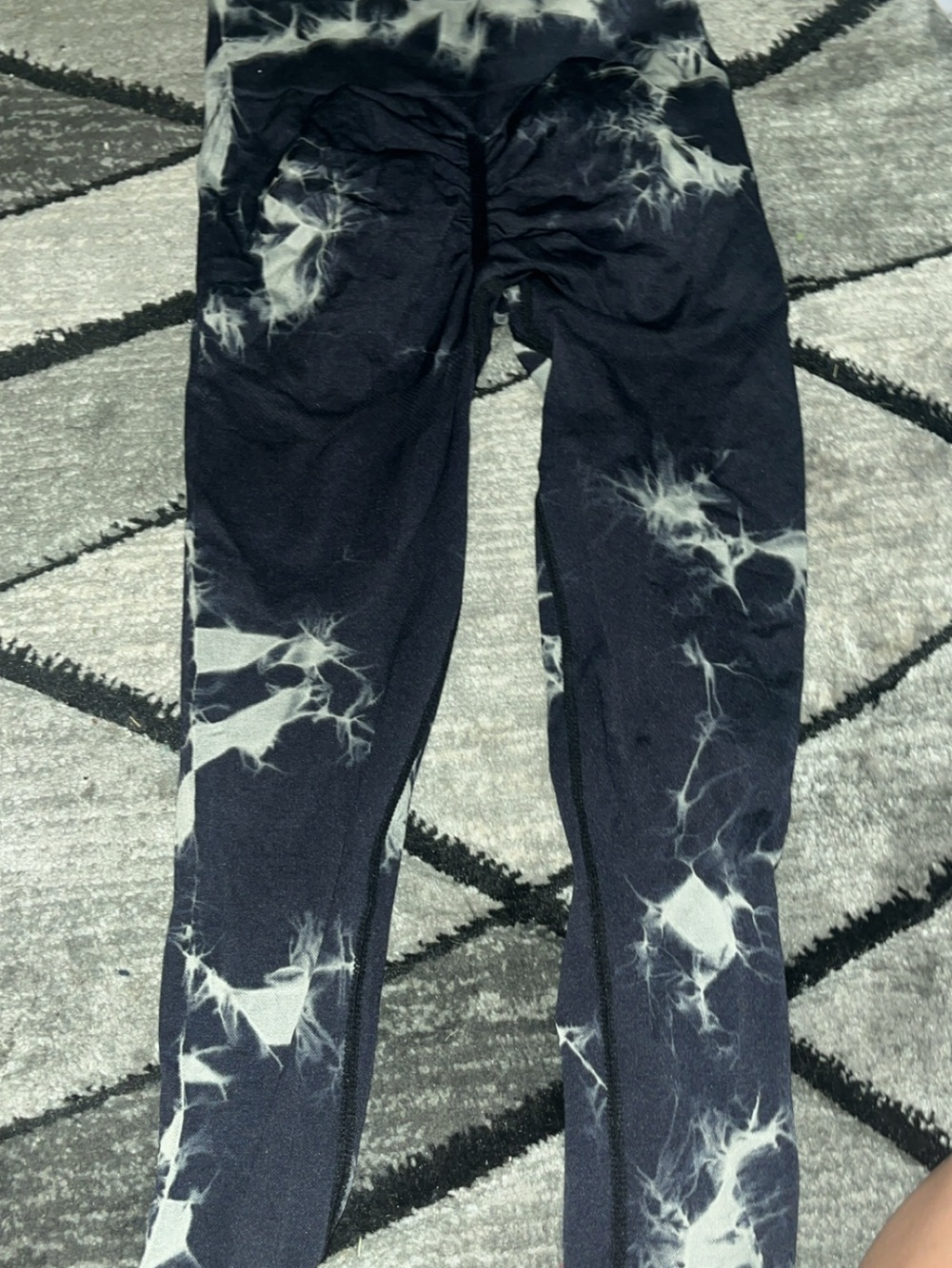 Black Tie-Dye Leggings - Black & White
